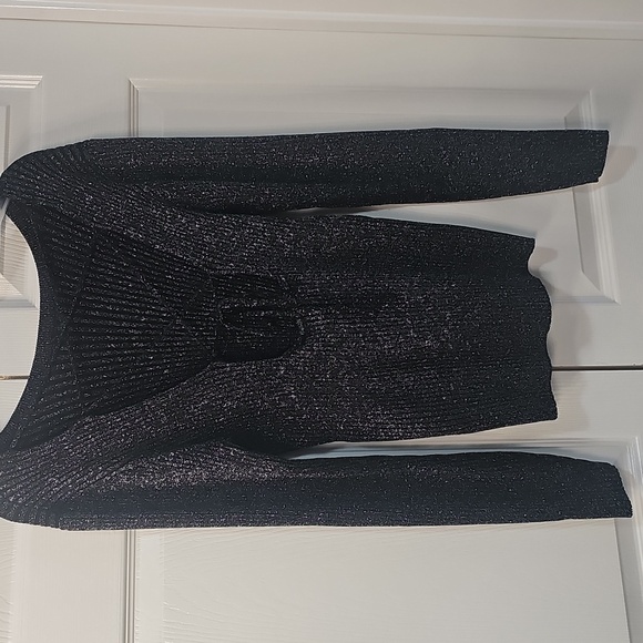 NWT ICHI Metallic Crossback Long Sleeved Ribbed Knit Metallic Black Top XL - Picture 11 of 13